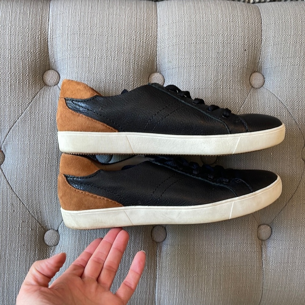 Naturalizer Morrison black and tan sneaker